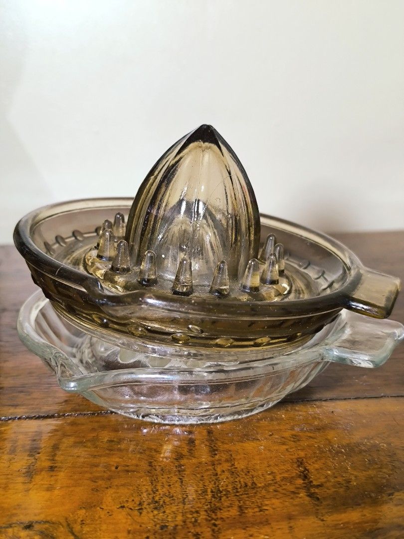 Lemon Juicer (Category: Other Kitchenware & Tableware) located in Pangil. Submitted by kopee_matcha (Listing ID 1464055814, Image 1). Description: 150 each.