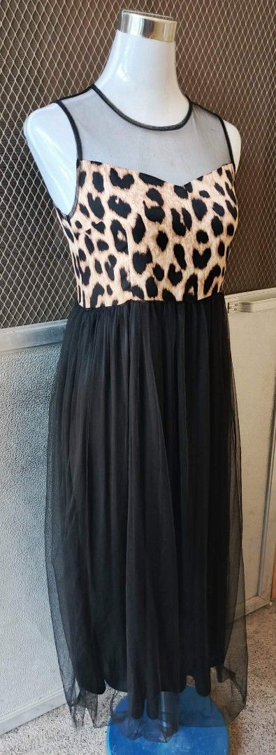 Leopard Print Mesh Tulle Dress (Category: Dresses) located in Cebu City. Submitted by violacloset (Listing ID 1464049992, Image 2). Description: Measurements: length: 52 in bust: 17 1/2 waist: 15 1/2 .