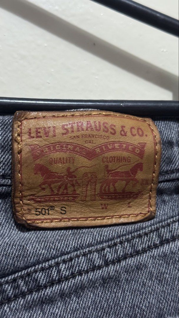 Levi's 501 Grey Distressed Button Fly Jeans W24 L32 (Category: Jeans) located in Bacoor. Submitted by jiricu1 (Listing ID 1464080254, Image 3). Description: - Authentic Grey Levi's 501 Jeans - Button Fly Closure - Distressed Details (Knee & Thigh) - Raw Hem - Size: W24 L32 - Measurements: Waist 61cm, Hips 86cm - Check tag for more details.