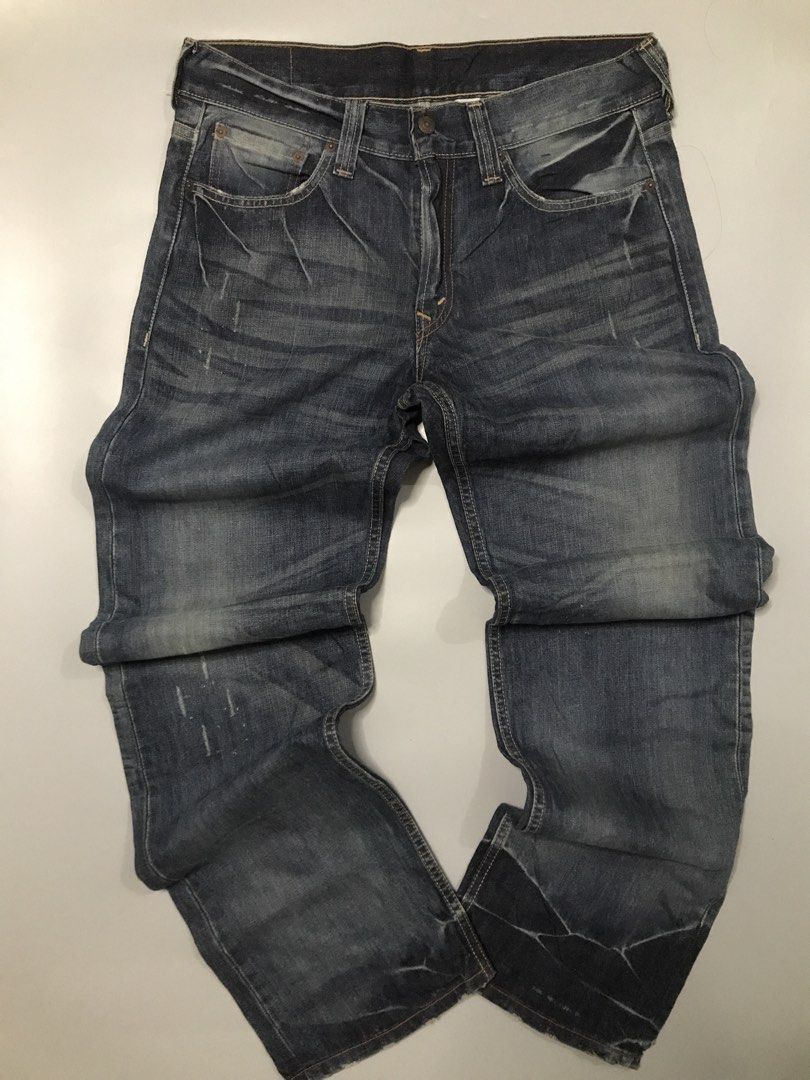 Levi's 514 Straight Fit Jeans (Category: Jeans) located in Calbayog City. Submitted by luxtreetwear (Listing ID 1464093865, Image 1). Description: Levi's 514 Straight Fit Jeans Good Condition 34-36 Waist 47 Length 9.5 Leg hole Need Wash Location Calbayog City Samar .