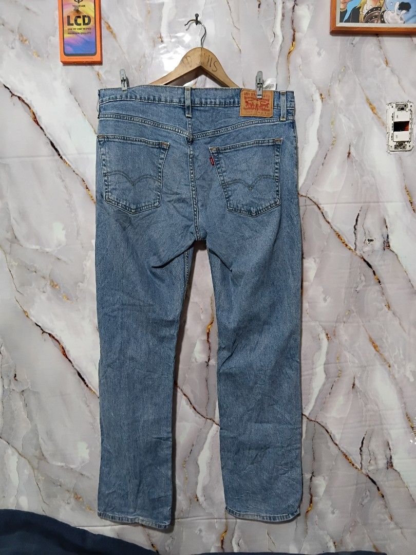 Levis 559 size W 36 L 43 (Category: Jeans) located in General Mariano Alvarez. Submitted by adonid (Listing ID 1463964066, Image 2). Description: Levis 559 size W 36 L 43 Good condition original levis 559 normal sign of use Levis 559 size W 36 L 43 Good condition original levis 559 normal sign of use .