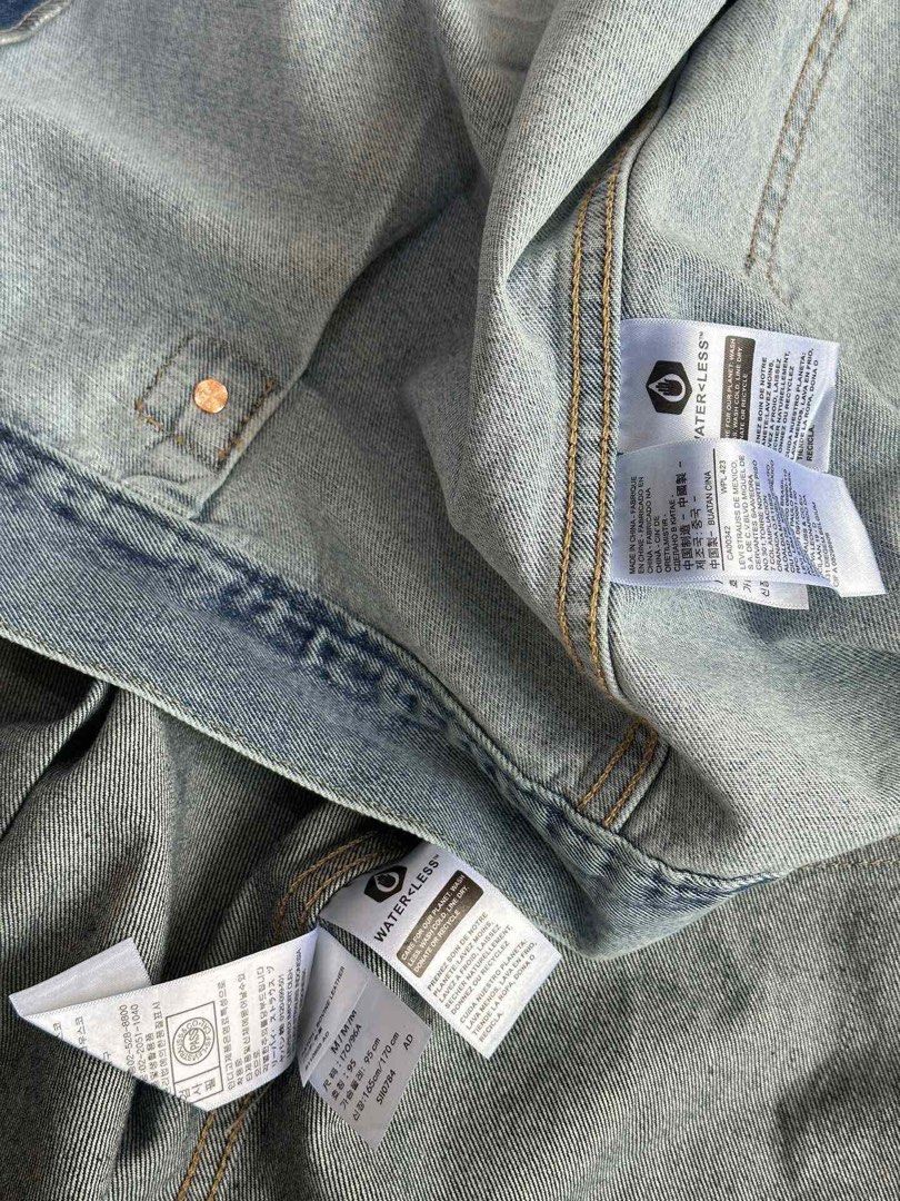 全新Levi's 牛仔褸 LEVIS × BEAMS SUPER WIDE TRUCKER聯名 牛仔夾克LEVIS jacket × BEAMS jacket LEVIS 外套× BEAMS 外套 LEVIS 牛仔外套× BEAMS 牛仔外套 （分類：牛仔褲）位於 Hong Kong。 由 Lammama 提交（商品編號 1464086211，圖片 10）。簡介： M~xxl 深牛仔藍 淺牛仔藍 🌘聯名款牛仔水洗面料 尺碼錶：175 120穿m合適 M: 胸圍125肩寬55 衣長63 L: 胸圍129肩寬57 衣長65 xl: 胸圍133 肩寬59衣長67 Xxl: 胸圍137 肩寬61衣長69 訂貨需要1-2星期 可以Payme AlipayHK FPS 銀行轉賬 衣服2件95折 3件9折 。