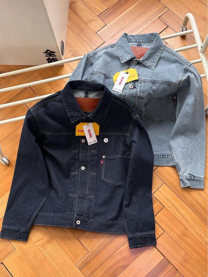 全新Levi's 牛仔褸 LEVIS × BEAMS SUPER WIDE TRUCKER聯名 牛仔夾克LEVIS jacket × BEAMS jacket LEVIS 外套× BEAMS 外套 LEVIS 牛仔外套× BEAMS 牛仔外套 （分類：牛仔褲）位於 Hong Kong。 由 Lammama 提交（商品編號 1464086211，圖片 1）。簡介： M~xxl 深牛仔藍 淺牛仔藍 🌘聯名款牛仔水洗面料 尺碼錶：175 120穿m合適 M: 胸圍125肩寬55 衣長63 L: 胸圍129肩寬57 衣長65 xl: 胸圍133 肩寬59衣長67 Xxl: 胸圍137 肩寬61衣長69 訂貨需要1-2星期 可以Payme AlipayHK FPS 銀行轉賬 衣服2件95折 3件9折 。