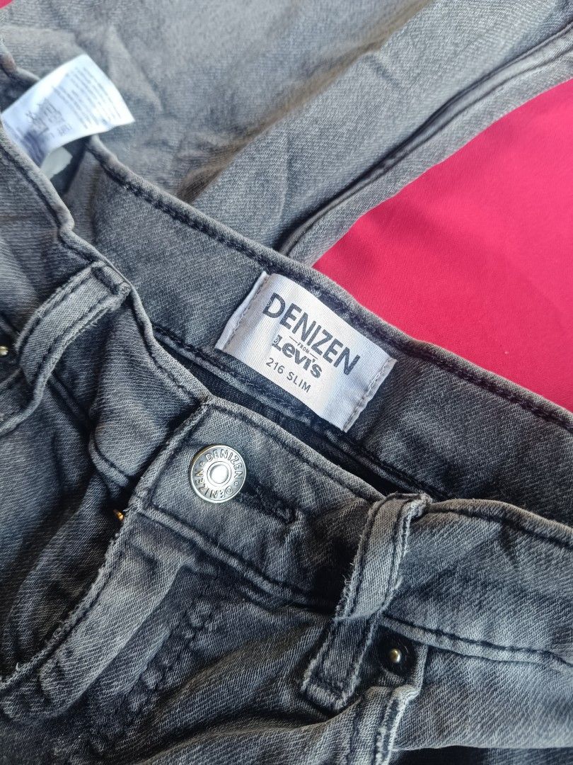 Levis by Denizen (Category: Jeans) located in Bulacan. Submitted by moybilog (Listing ID 1463996347, Image 3). Description: .