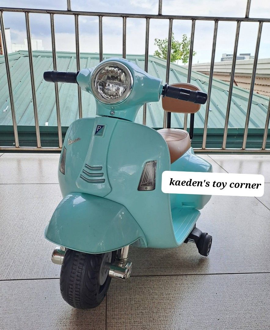 Licensed Vespa Motor for toddler (Category: Kids Toys) located in Cebu City. Submitted by kaedenscebu (Listing ID 1464081376, Image 1). Description: VESPA GTS TODDLER MOTOR ▪︎Official licensed Vespa ▪︎Age suitable 1 to 3yrs old ▪︎Powered by 6v battery ▪︎Training wheels for stability ▪︎Led headlights ▪︎Leather seat ▪︎Realistic horn sound ▪︎Indoor & outdoor play ▪︎Capacity up to 20kg ▪︎Anti toppling stopper ▪︎Puncture resistant PP wheels Preloved i