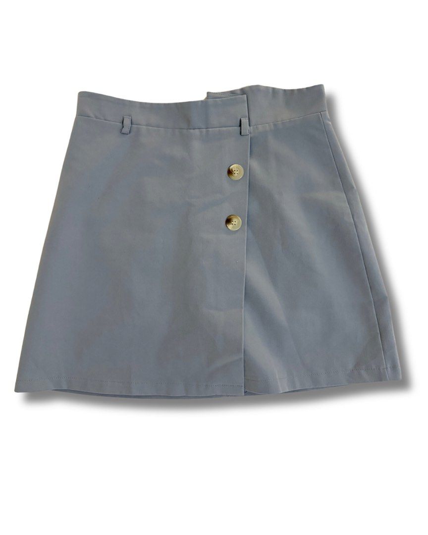 Light Blue A-Line Button Skirt (Category: Skirts) located in Subic. Submitted by ciesells (Listing ID 1463946473, Image 1). Description: Waist: 30-31 Hips: 36 Length: 17 - Buttons are for design only - With white inner - Working back zipper mop: bpi/maya/maribank.