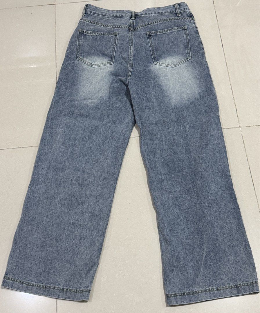 Light blue Men's Jeans (Category: Jeans) located in Pasay City. Submitted by prelovedd.nutz (Listing ID 1464117276, Image 2). Description: For Men's Light blue denim jeans. Brand new and never worn. Nice bright blue colour and easy to match with different outfits. Meet up Available 😊 Grab delivery Available- buyer covered the delivery fee..