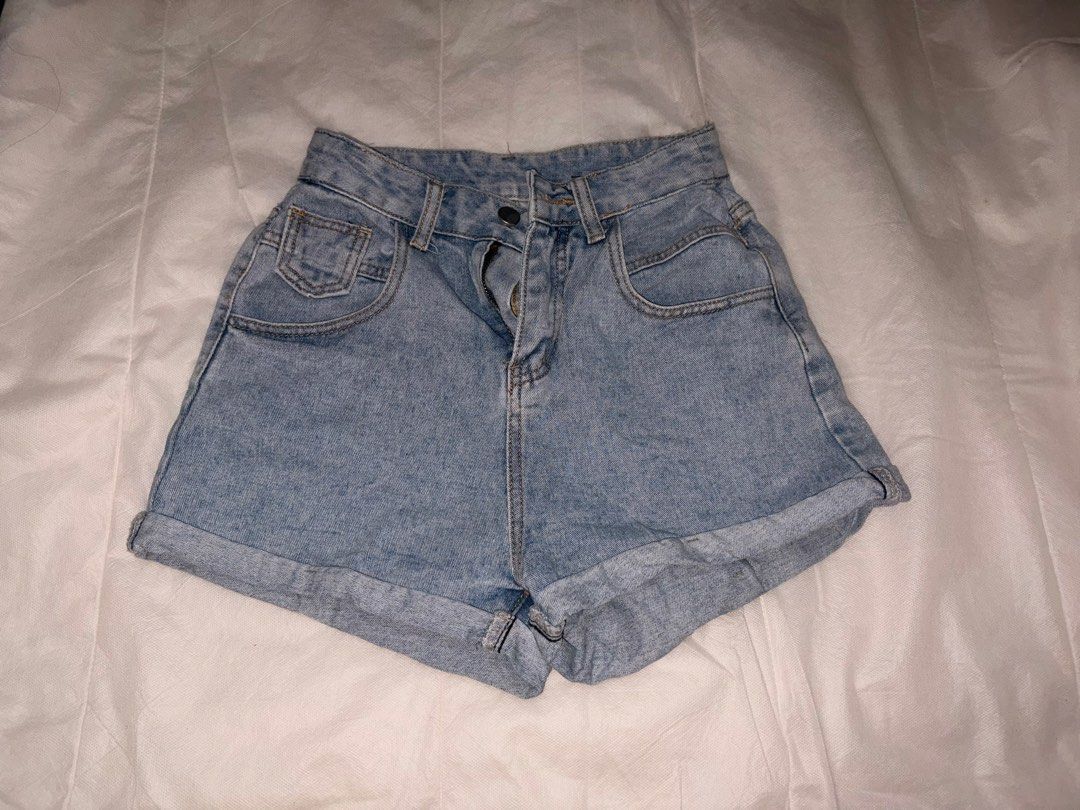 Light Wash High Waisted Denim Shorts (Category: Shorts) located in Dasmarinas. Submitted by thriftcavite (Listing ID 1463941789, Image 1). Description: - Cute light wash denim shorts - High-waisted style - Cuffed hem - Classic five-pocket design - Button and zip closure - Great for casual wear - Easy to pair with any top SIZE 23-25.
