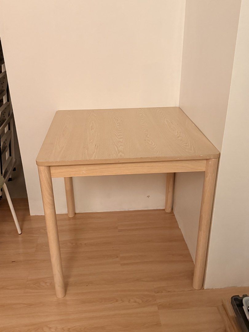 Light Wood Square Dining Table Oak (Category: Tables & Sets) located in Manila. Submitted by kurtt_dy (Listing ID 1464114005, Image 3). Description: Mandaue Foam Dining Table – Oak/Natural Wood ₱3,500 negotiable Used for 1 year and 3 months Very good condition, well maintained Minimal signs of use No major scratches, stains, or damage Original Mandaue Foam item Perfect for dining area, condo, or apartment RFS: decluttering / redesigning space- Si