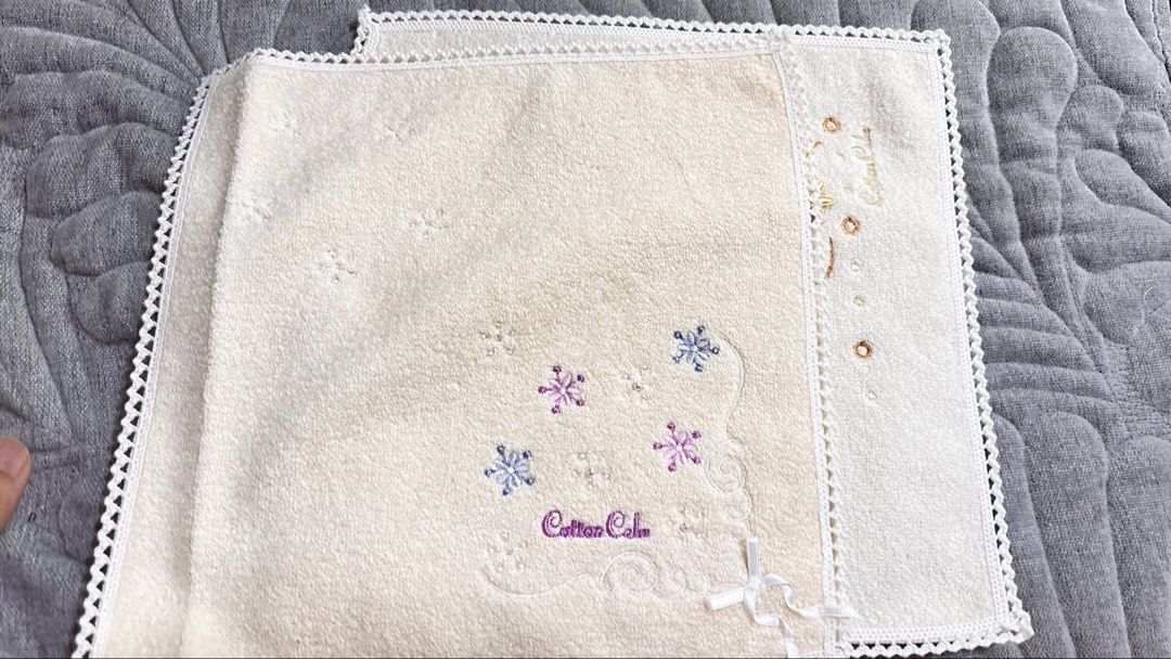 Light Yellow: Japanese Face Towel (Category: Bedding & Towels) located in Calamba. Submitted by cur8d (Listing ID 1464034147, Image 1). Description: 50 each.