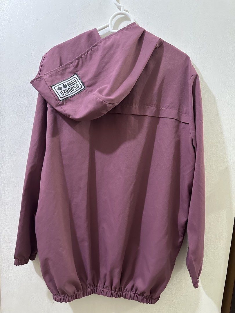 Lightweight Jacket (Category: Coats, Jackets and Outerwear) located in Manila. Submitted by kluxvault (Listing ID 1463977545, Image 2). Description: .