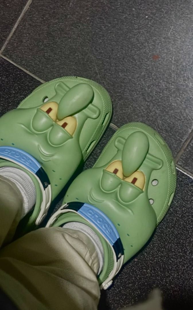 Limited Edition Spongebob Squidward (Category: Shoe inserts & accessories) located in Rizal. Submitted by hiraya16 (Listing ID 1464120005, Image 2). Description: Available Onhand ready to ship Sizes available? DM ✉️ J&T - Lalamove - LBC.
