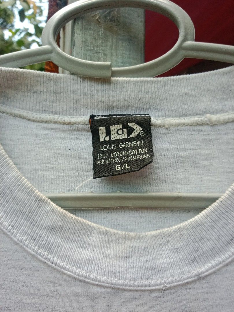 Lois Garneau (Category: Tshirts & Polo Shirts ) located in Dumaguete. Submitted by pete_villalon (Listing ID 1463969417, Image 2). Description: 22/29 large 90s vintage tees.
