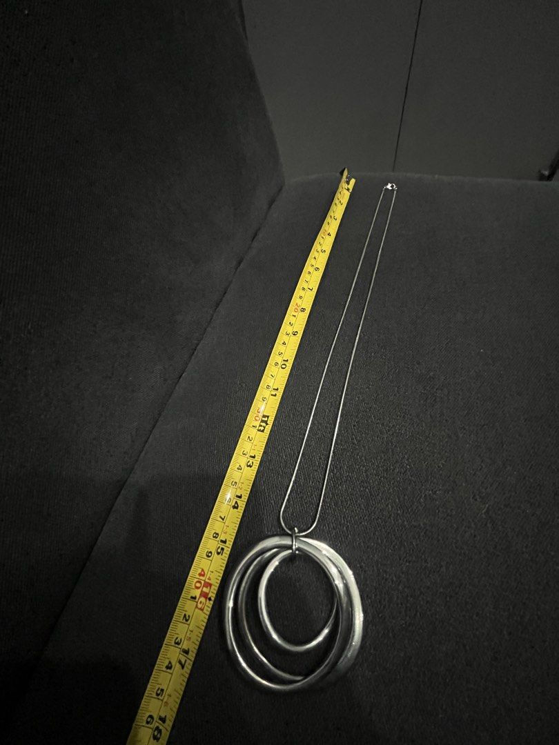 Long Necklace - Fancy silver accessory (Category: Necklaces) located in Paranaque City. Submitted by regina_sy (Listing ID 1464060701, Image 3). Description: NO issue MOP: GCASH J&T Express delivery (SF c/o BUYER) * Parcel Drop-off (J&T Branch) Saturdays only. NO WW photo 📍MNL.