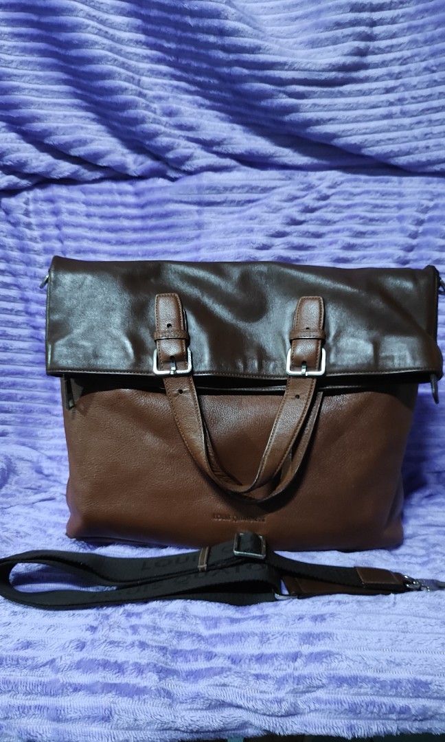 Louis Quatorze (Category: Cross-body Bags) located in Manila. Submitted by thecalvinedit (Listing ID 1463976379, Image 2). Description: Louis Quatorze 2-Way Bag Sling • Handbag ✨ Stylish & versatile ✨ Can be worn as a sling or handbag ✨ Perfect for everyday use 📸 Please see photos for the actual item condition.