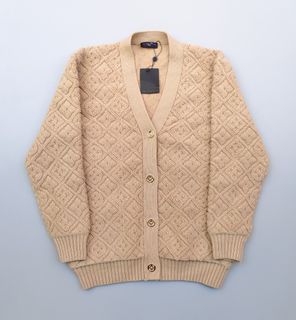 (Category: ) located in . Submitted by archival_thrifted.ph. (Listing ID 1463950360, Image 1). Description: .