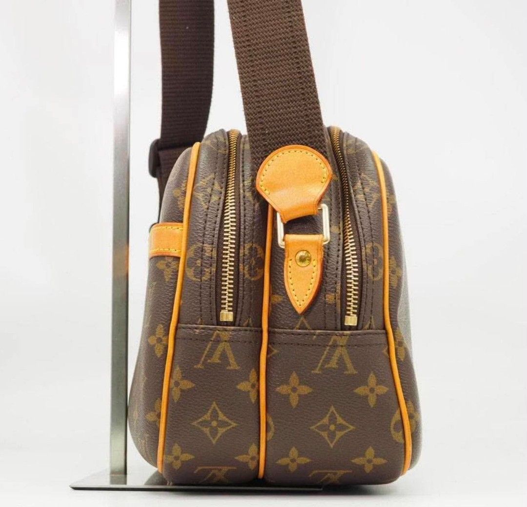 LOUIS VUITTON Monogram Reporter PM Shoulder Bag (Category: Luxury Bags & Wallets) located in Paranaque City. Submitted by markandmove (Listing ID 1464117484, Image 3). Description: Condition: ‎Overall, the bag is in very good and clean condition, with no major noticeable scratches or stickiness. ‎ ‎Exterior: The Monogram PVC canvas pattern is clear and in good condition. ‎ ‎Corners & Piping: Very clean, with no noticeable tears or significant scu