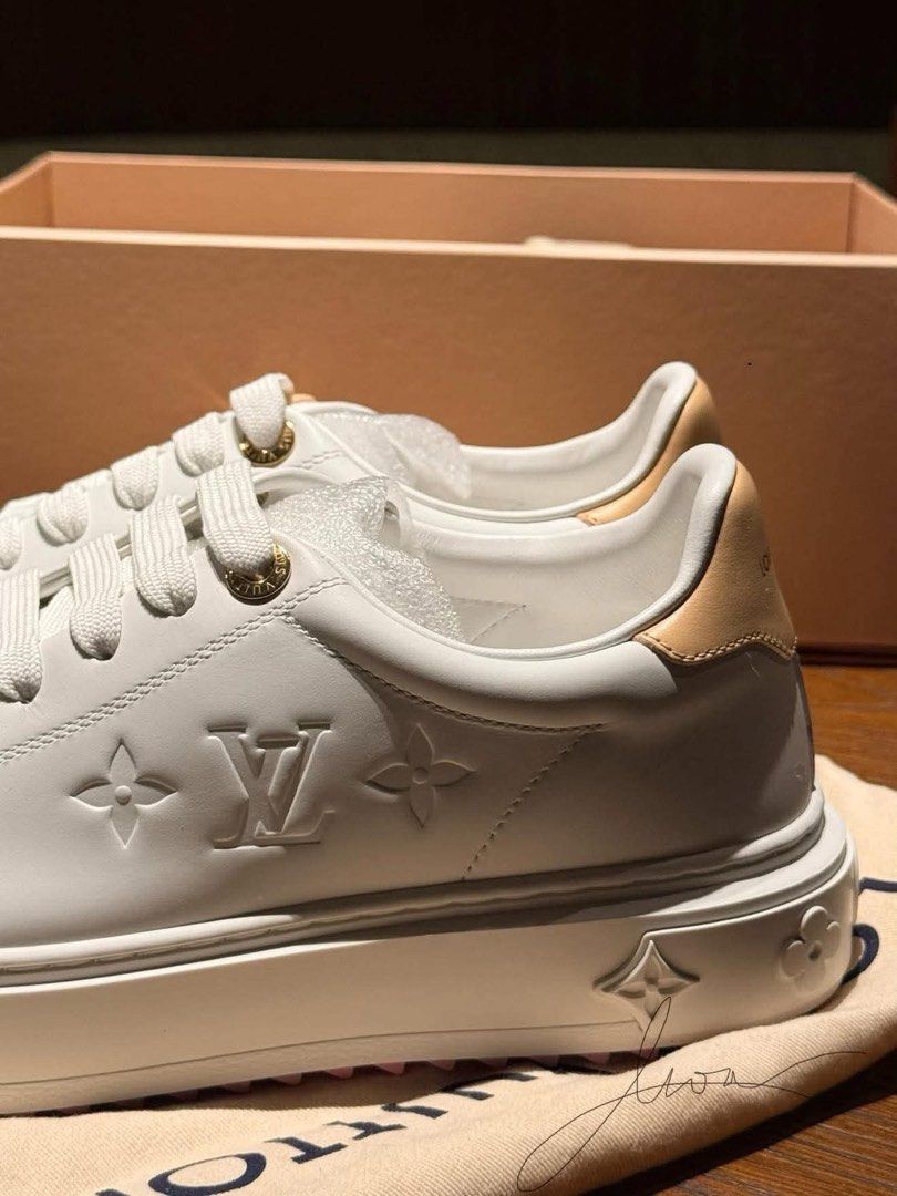 Louis Vuitton Time Out WMNS (Category: Sneakers) located in Cavite. Submitted by abadsarah (Listing ID 1464019726, Image 2). Description: 100% Original Luxury Louis Vuitton Brand: Louis Vuitton Model: Louis Vuitton Time Out WMNS Size: 37 Color: White / Pink Condition: Never been used Original Price: P76,500 (with Receipts) Price is still negotiable Bought at Solaire, Parañaque .