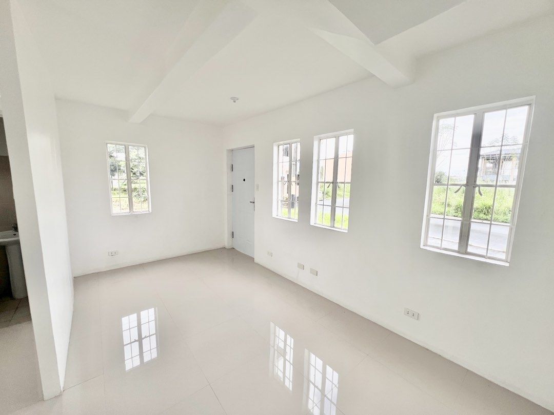 Louise Model | Fairgrounds Village (Category: Townhouse) located in Mabalacat. Submitted by balezapampanga (Listing ID 1463986074, Image 2). Description: 𝐋𝐎𝐔𝐈𝐒𝐄 𝐌𝐎𝐃𝐄𝐋 | 𝐅𝐀𝐈𝐑𝐆𝐑𝐎𝐔𝐍𝐃𝐒 𝐆𝐀𝐑𝐃𝐄𝐍 Brgy. Mabiga, Mabalacat, Pampanga Townhouse Ready for Occupancy 🏷️ 𝐏𝐫𝐢𝐜𝐞: ₱3.2M - ₱3.7M 𝐏𝐑𝐎𝐏𝐄𝐑𝐓𝐘 𝐃𝐄𝐓𝐀𝐈𝐋𝐒 • Lot Area: 77–162 sqm • Floor Area: 50 sqm 𝐇𝐎𝐔𝐒𝐄 𝐅𝐄𝐀𝐓𝐔𝐑𝐄𝐒 • Living Area • Dining Area • Kitche