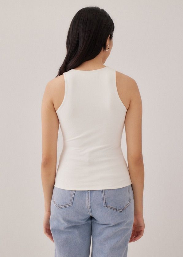 Love Bonito Tank Top (Category: Sleeveless) located in Manila. Submitted by shopforprelovedclothes (Listing ID 1463980874, Image 3). Description: Size: US 4 Color: White Condition: Worn 1x only, good as new.