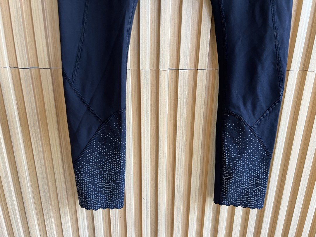 Lululemon (Category: Activewear) located in Lipa City. Submitted by thyra06 (Listing ID 1463952361, Image 3). Description: Lululemon good as new soo pretty actual .