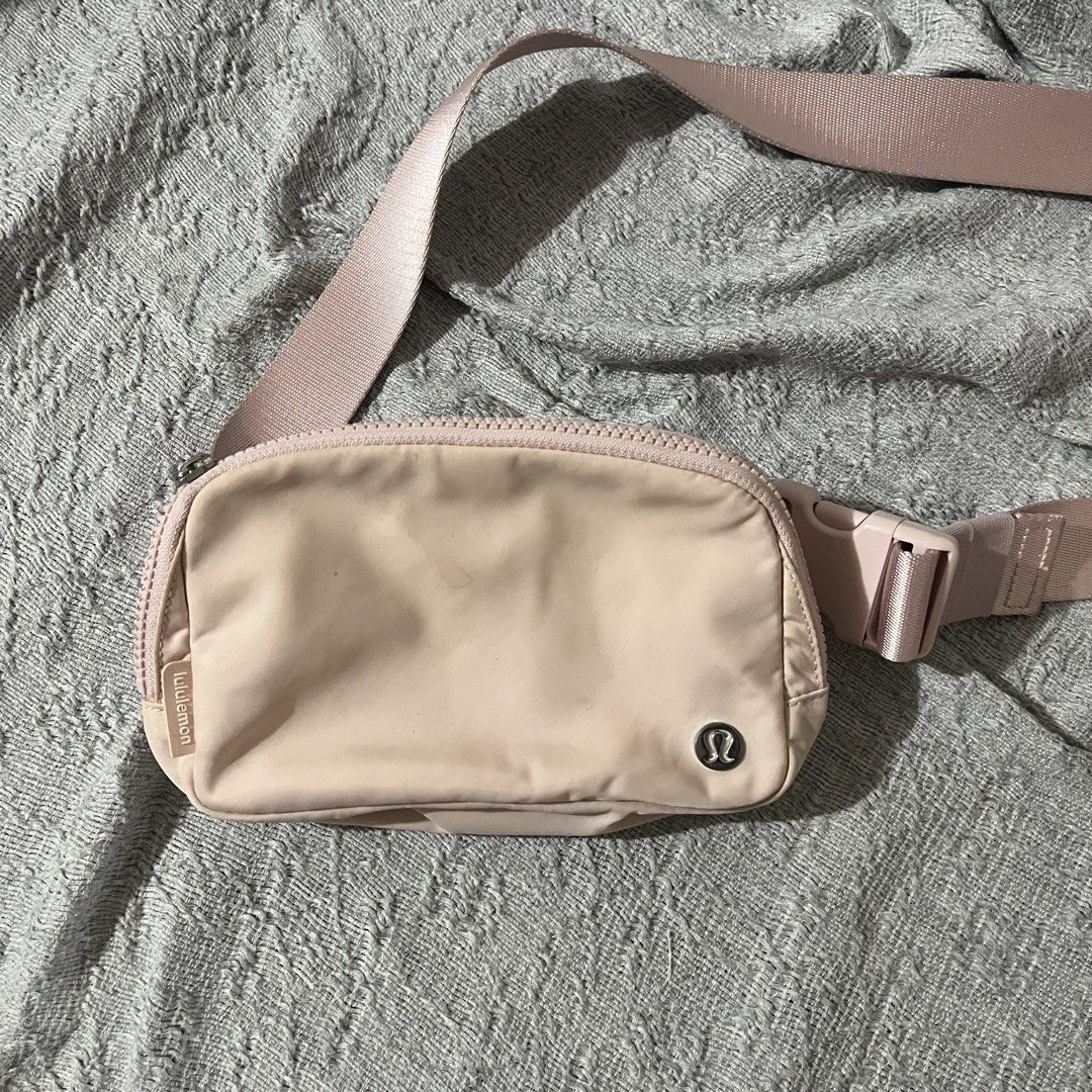 Lululemon Everywhere Belt Bag Pink (Category: Cross-body Bags) located in Mandaluyong City. Submitted by sza.sells (Listing ID 1463967361, Image 1). Description: - Authentic - Just needs cleaning.