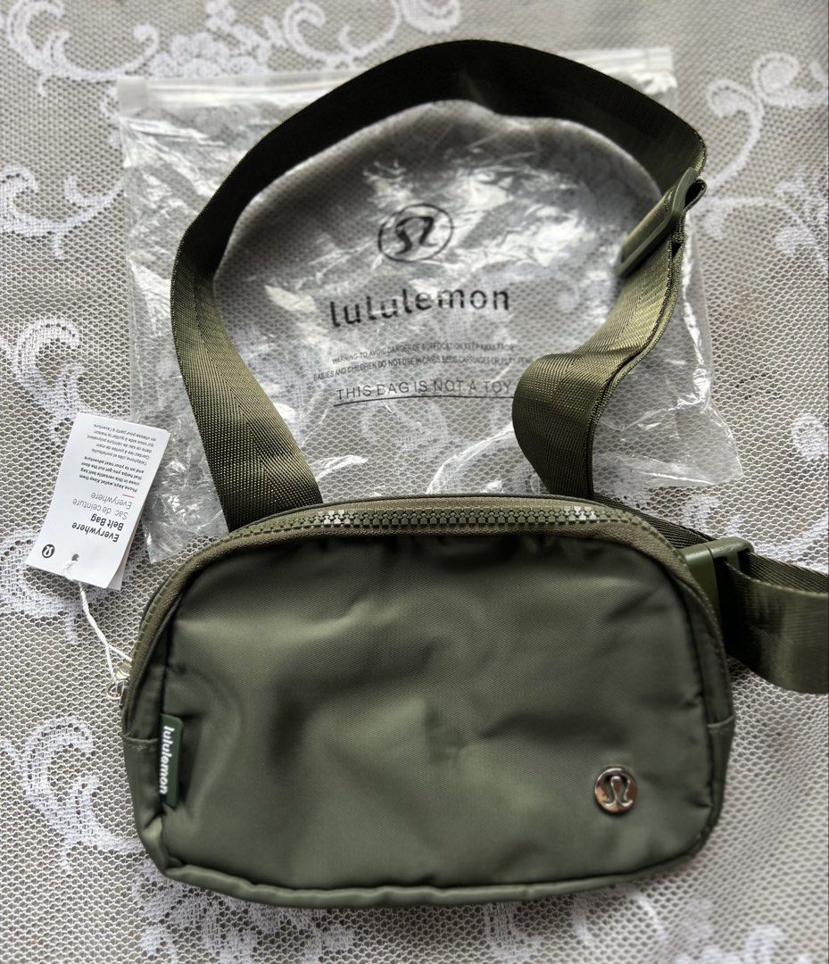 Lululemon Everywhere Belt Bag/ Army Green✅ (Category: Belt bags, Clutches and Pouches) located in Manila. Submitted by trustedmichael. (Listing ID 1464074648, Image 1). Description: ✅From Garage sale ✅Brand New Condition ✅Never Been used ✅With plastic bags ✅Can do Vc for item checking/ Assurance - Brand new Lululemon Everywhere Belt Bag - Color: Army Green💚 - Still in original packaging with tags attached - Features a main zippered compartment -