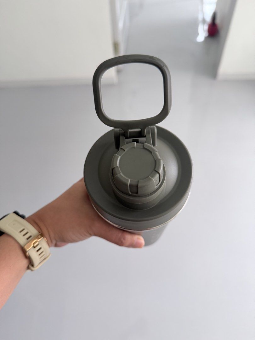 Lululemon Shaker Bottle - Grey (Category: Water Bottles & Tumblers) located in Makati City. Submitted by purewind.a22dcd (Listing ID 1463981261, Image 2). Description: - Grey Lululemon shaker bottle - Secure flip-top lid with lock - Convenient loop handle for easy carrying - Ideal for gym workouts or everyday use - Good capacity for your favorite beverages -with shaker inside included.