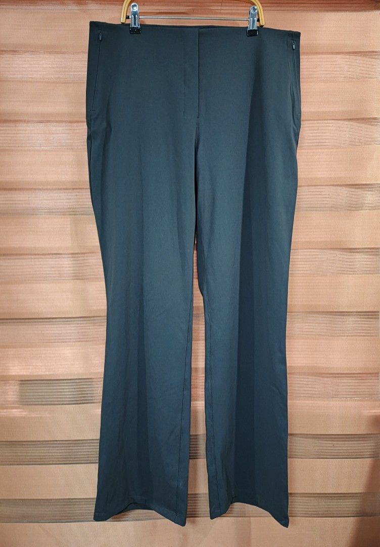 Lululemon Smooth Fit Pull-On High-Rise Pants (Category: Activewear) located in Cabuyao City. Submitted by dthrifts (Listing ID 1464023891, Image 3). Description: 36-37 W Actual 43 L 10.5 Hem Authentic Brand New Condition.