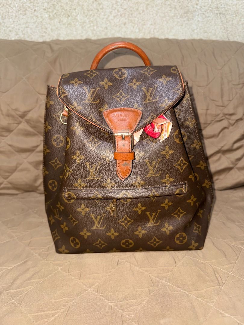 LV Montsouris bagpack (Category: Backpacks) located in San Pablo. Submitted by calmhawk.60c993 (Listing ID 1464066061, Image 1). Description: good condition,. nabili ko po siya na yan ang nakalagay na drawstring,. palitan niyo nalang po mura lang naman sa orange apps.
