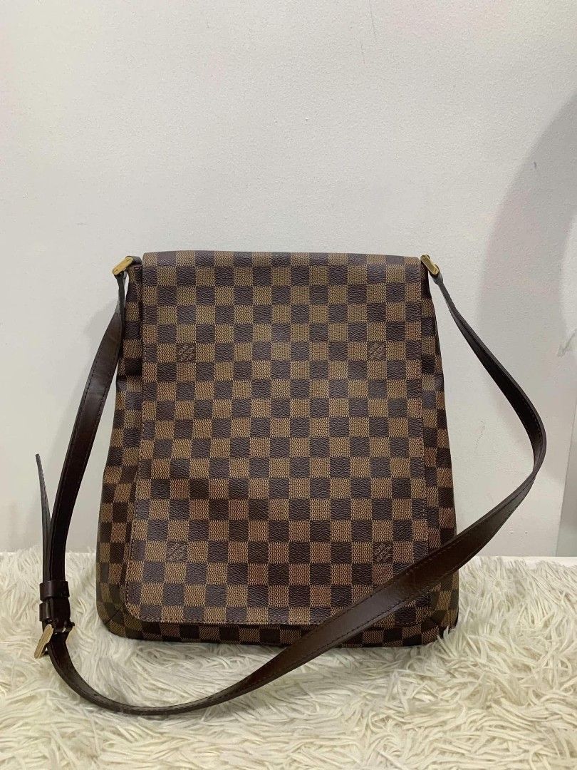 Lv Mysette (Category: Luxury Bags & Wallets) located in Iloilo. Submitted by jananapad (Listing ID 1464015278, Image 1). Description: Rank A condition GUARANTEED ORIGINAL #10.