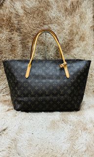 (Category: ) located in . Submitted by miz_thrift (Listing ID 1463954760, Image 1). Description: .