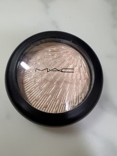 （分類：）位於 。 由 enzosss 提交（商品編號 1463938382，圖片 1）。簡介： 。