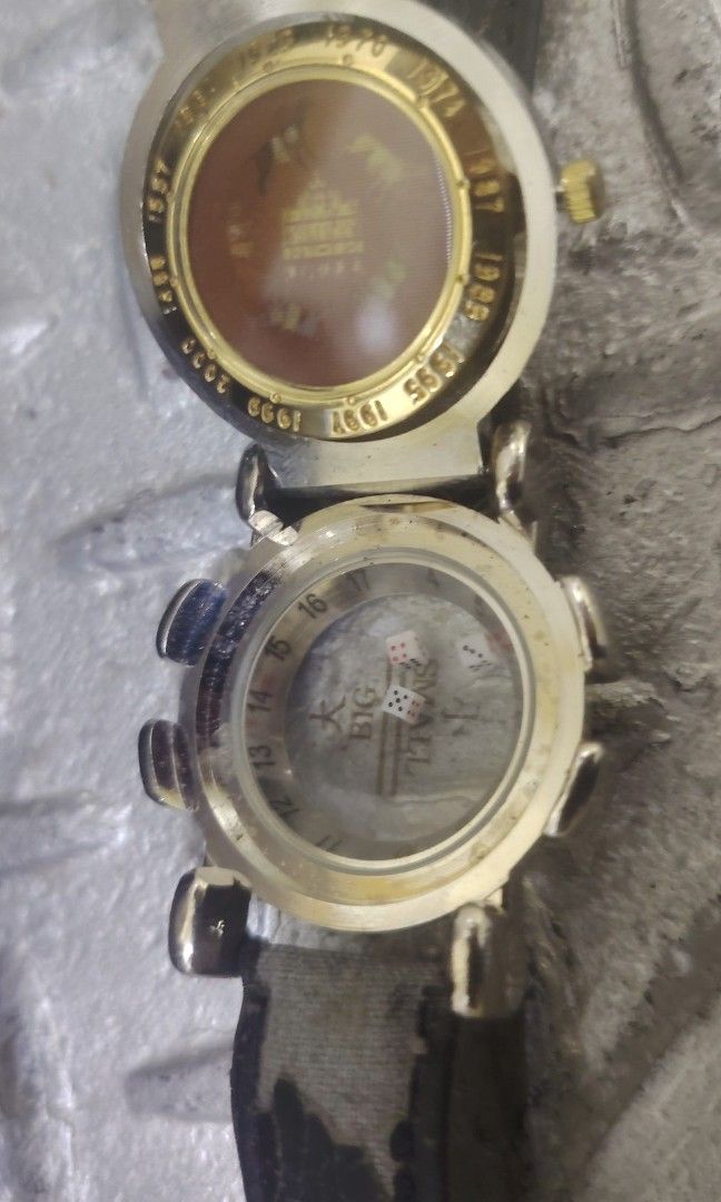 Macau Dice Flip Dial Watch no strap (Category: Luxury Watches) located in Apalit. Submitted by yuloms1990 (Listing ID 1464093726, Image 2). Description: .
