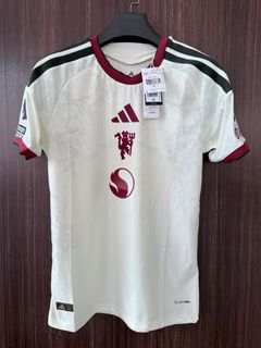 (Category: ) located in . Submitted by msia_football_jersey (Listing ID 1464073666, Image 1). Description: .