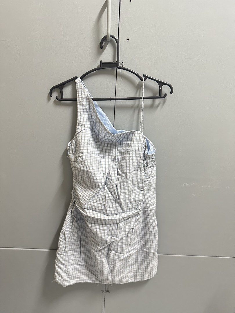 Mango ruched asymmetric check dress (Category: Dresses) located in Hermosa. Submitted by alxgtz (Listing ID 1464019916, Image 3). Description: Brand new never worn; tag removed Ordered online .
