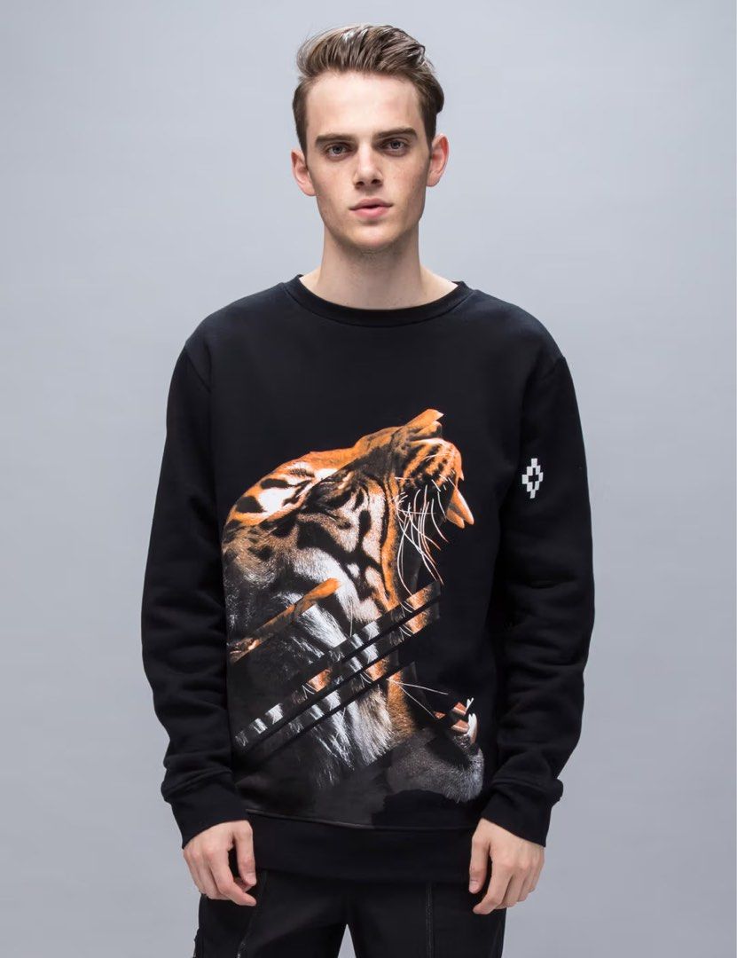 Marcelo Burlon Tiger Print Sweatshirt (Category: Longsleeves) located in Mabalacat. Submitted by calmrabbit.ae2127 (Listing ID 1464062352, Image 1). Description: .