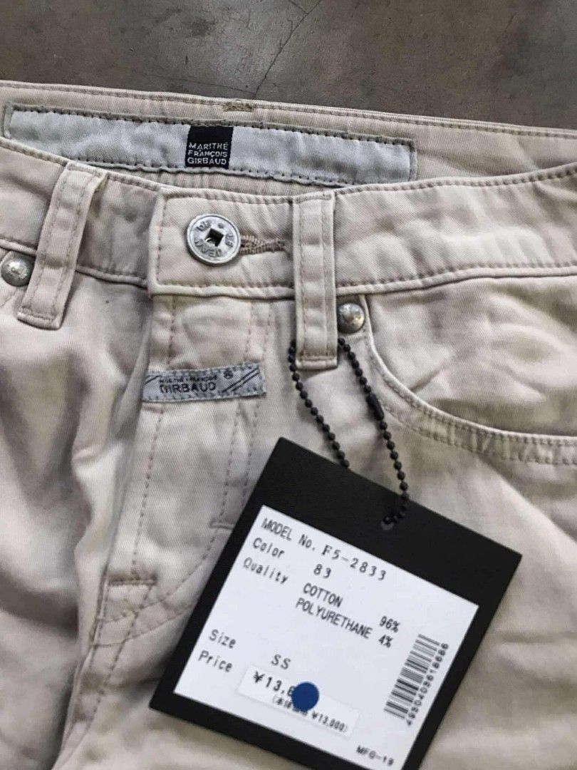 MARITHE + FRANCOIS GIRBAUD 2000's DEADSTOCK LOW RISE FLARE PANTS (Category: Jeans) located in Argao. Submitted by thrift_ni_ar (Listing ID 1463965030, Image 3). Description: MARITHE+ FRANCOIS GIRBAUD 2000's DEADSTOCK LOW RISE FLARE PANTS ‼️ AS NEW - BNEW CONDITION MADE IN JAPAN SIZE SMALL W 26 / L 38 COLORATE 9.8 / 10 ISSUE : ❌❌❌ 1,000 + SF 🛒🛒.