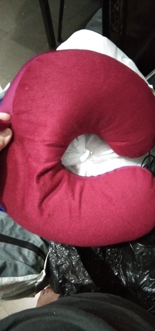 Maroon neck pillow for travel (Category: Home Improvement Tools & Accessories) located in Quezon City. Submitted by eidorableshop (Listing ID 1464030401, Image 1). Description: .