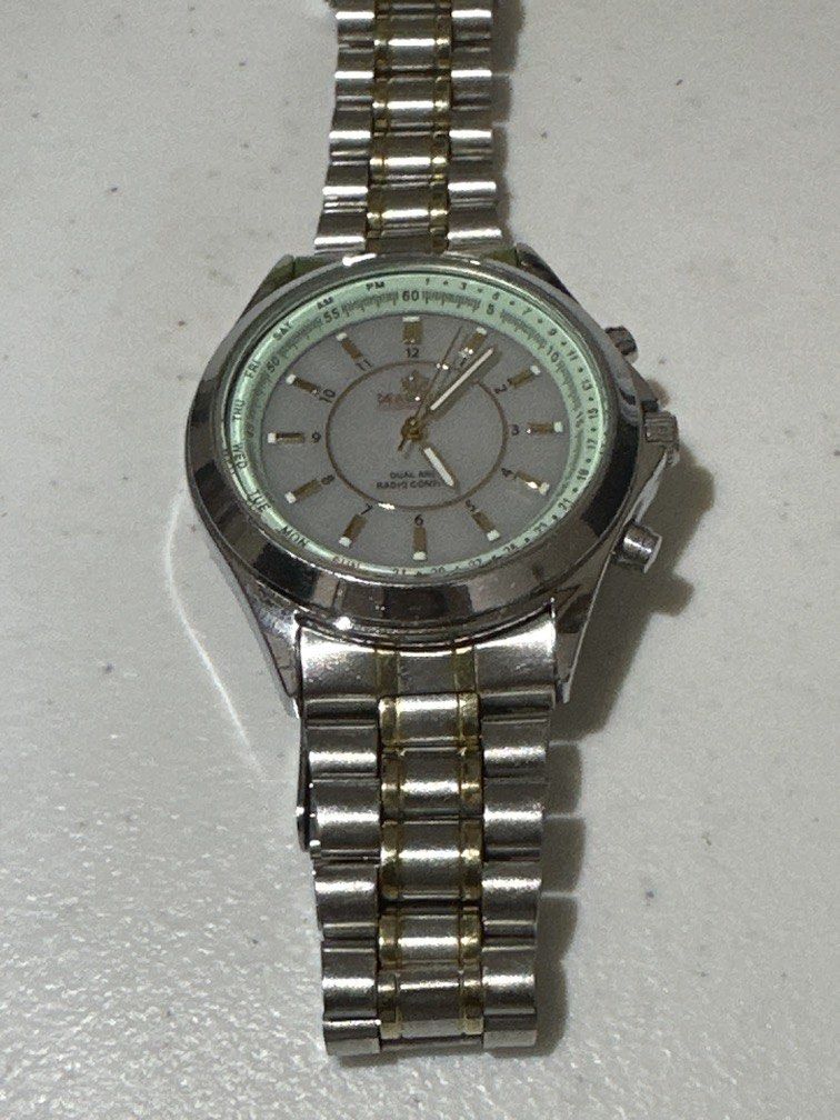 Marshal Authentic Solar Watch (Category: Men's Watches) located in Candelaria. Submitted by kabjtc (Listing ID 1464017178, Image 3). Description: Original Solar Operated Radio Controlled On Time Working Sold as is Pm lang .