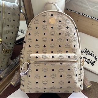 (Category: ) located in . Submitted by fancycollzstore (Listing ID 1463941734, Image 1). Description: .