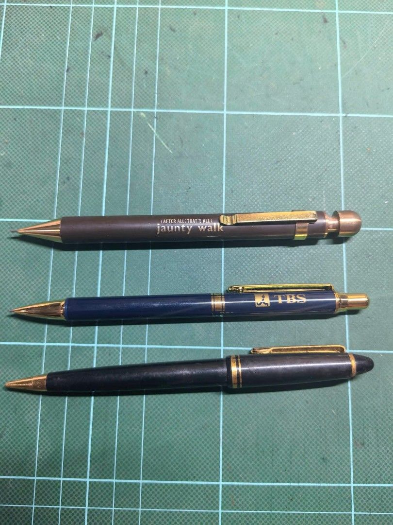 Mechanical Pencil - Set of 3 (Category: Craft Supplies & Tools) located in Cebu City. Submitted by dudes_villanueva (Listing ID 1463942238, Image 2). Description: Mechanical Pencil - Set of 3 ✏️ All in excellent condition.