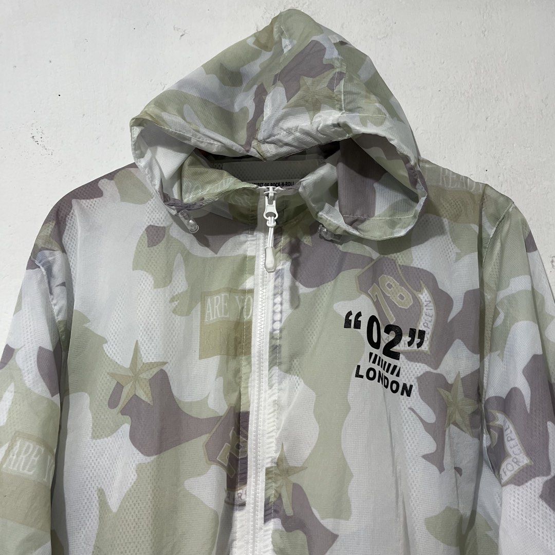 Men's Full Zip Jacket with Hood [Large] (Category: Coats, Jackets and Outerwear) located in Quezon City. Submitted by jpsstore (Listing ID 1464033436, Image 2). Description: Size: Large Width: 23" Length: 26" Sleeve: 22" No issue MOP: Gcash SHIPPING: J&t | Lalamove.