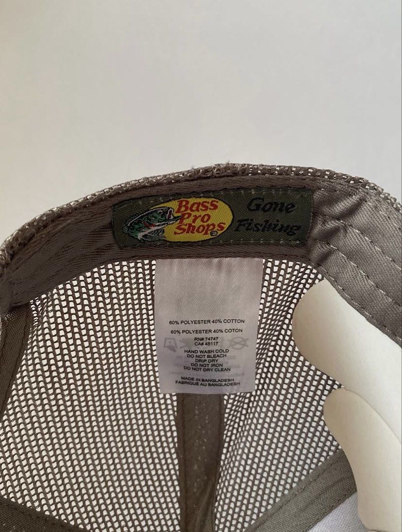 Mesh Bass Pro Shops cap (Brand new) (Category: Caps & Hats) located in Manila. Submitted by ecruos.s (Listing ID 1464056364, Image 2). Description: ₱500 each.