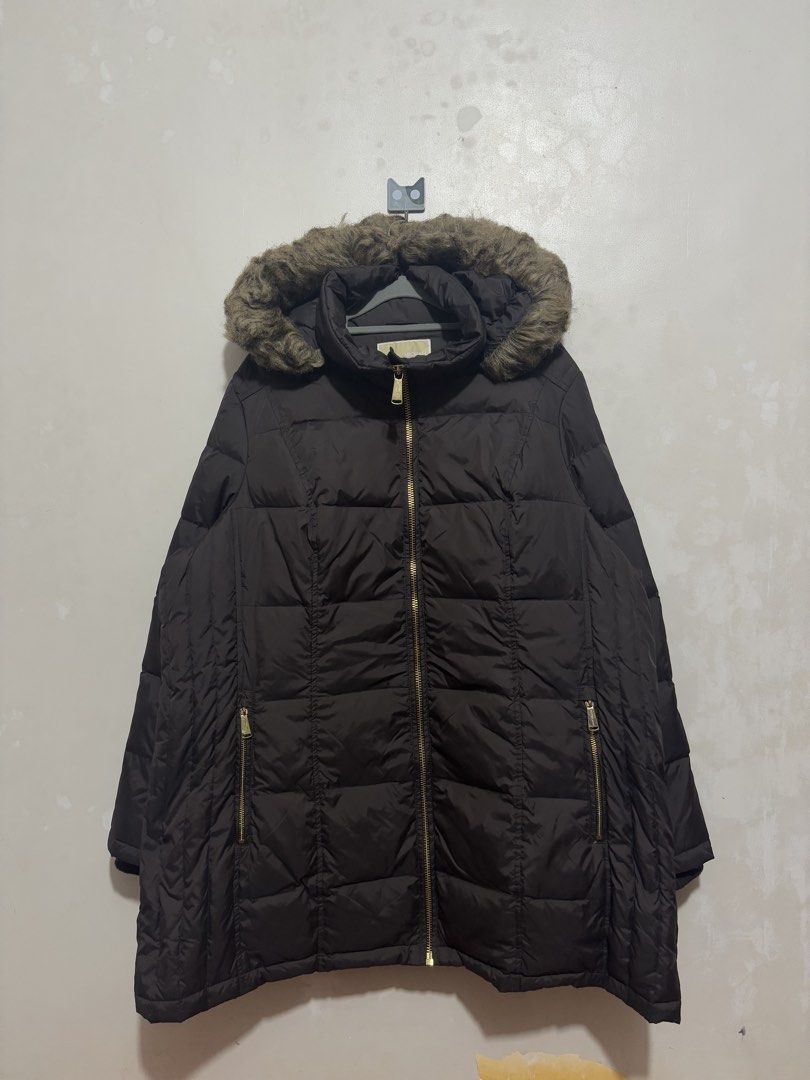 Michael Kors Brown Down Puffer Jacket Women 1X Plus Size (Category: Coats, Jackets and Outerwear) located in Balanga. Submitted by winterlab_ph (Listing ID 1464043296, Image 2). Description: Code: A645 Width : 27 Length: 31 Shoulders: 18.5 Sleeves: 26.5 : needs wash.