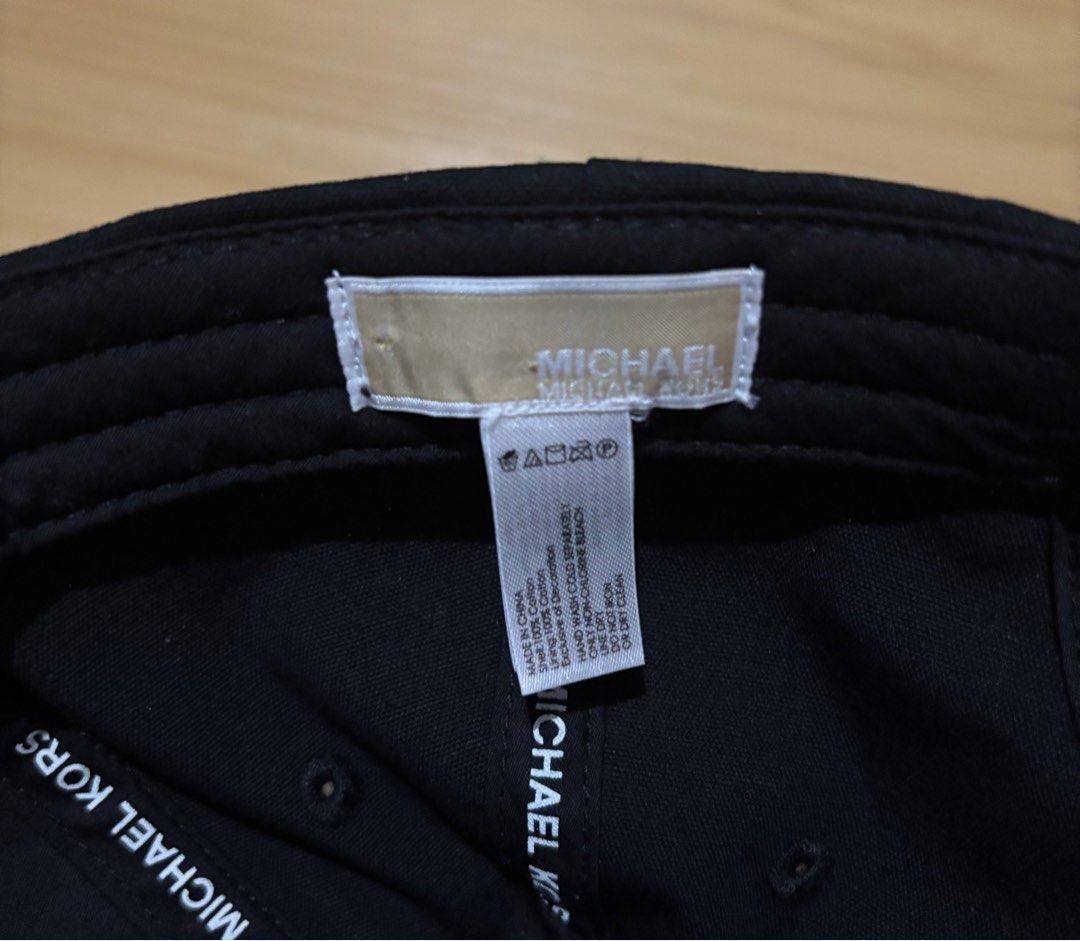 Michael Kors Unisex Black Cap One Size (Category: Caps & Hats) located in Quezon City. Submitted by beckyshop2024 (Listing ID 1464118979, Image 3). Description: - Never used, no more tag - Original from US - Adjustable.