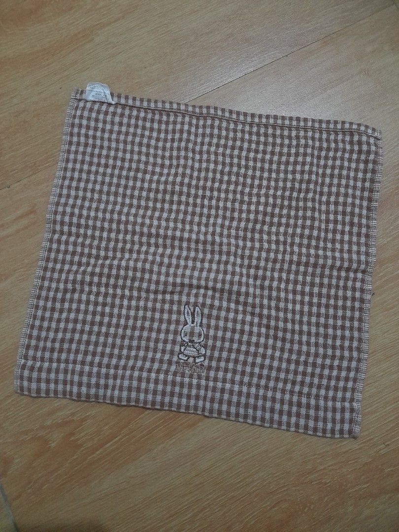 MIFFY MINI TOWEL (Category: Character Goods) located in Bulacan. Submitted by nansantiago (Listing ID 1464042403, Image 3). Description: MIFFY MINI TOWEL 13.5x12.5" 🏷️ ₱85‼️ 📍 Location: Plaridel, Bulacan 💸 Mode of Payments: Gcash / BPI 📦 Pick-up / Ship 🚚 Couriers : Flash Express / SPX / Lalamove.