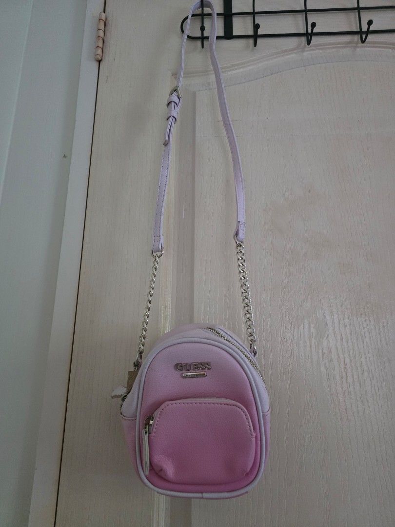 Mini Guess bag (Category: Cross-body Bags) located in Cavite. Submitted by rydes_clo (Listing ID 1464048186, Image 2). Description: 🤎very cute 🤎instagrammable 🤎original and no issue 🤎rfs: decluttering.