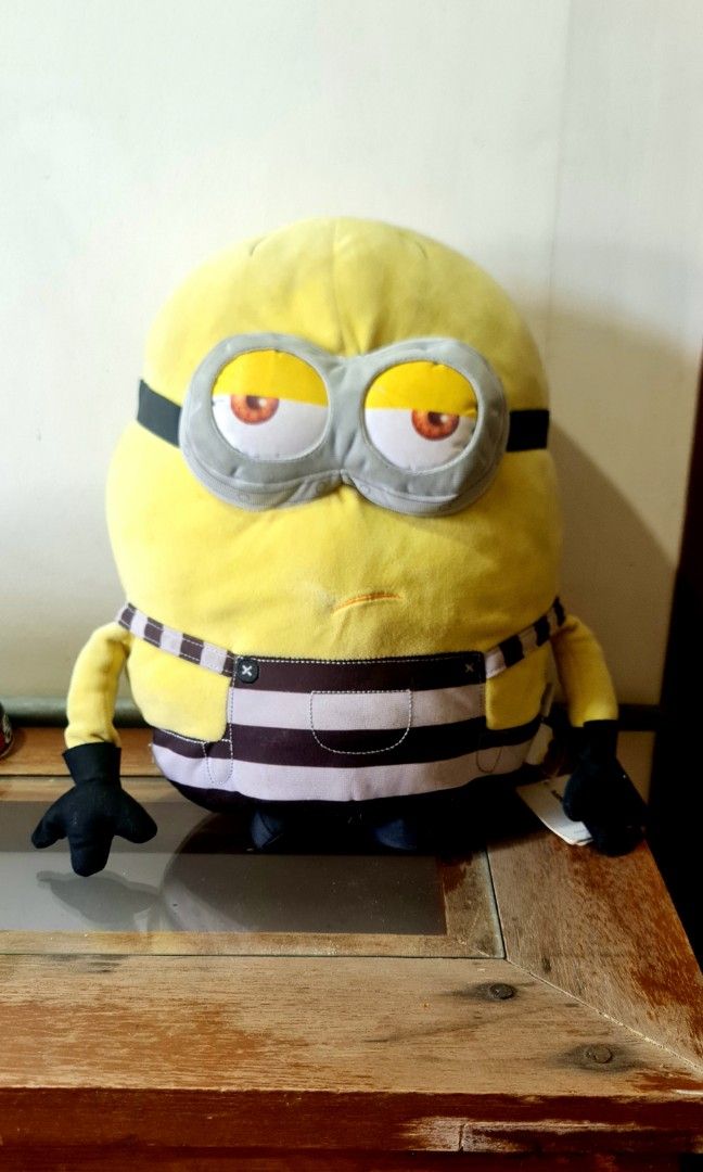 Minion Stuffed Toy from Miniso (Category: Plushies & Soft Toys) located in Antipolo. Submitted by affordableshoppe (Listing ID 1463960411, Image 1). Description: 🧡Brand new. 🧡Bought it from Miniso pang gift sana kaso hindi na naibigay.naitago nalang sa box. Bought it for 500+php. 🧡 size 15x10 inches 🧡May washable stains lang sa back pwedeng pwede patanggal..