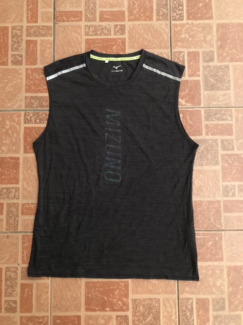 MIZUNO SLEEVELESS REFLECTORIZE LOGO (Category: Activewear) located in Cebu City. Submitted by thriftlangniedd (Listing ID 1464077020, Image 1). Description: Excellent condition No hidden issue or flaws Color rate 9.5/10 Dimes 22 x 29.